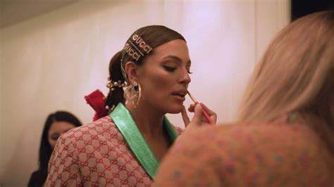 Watch Supermodel Ashley Graham Get Met Gala .